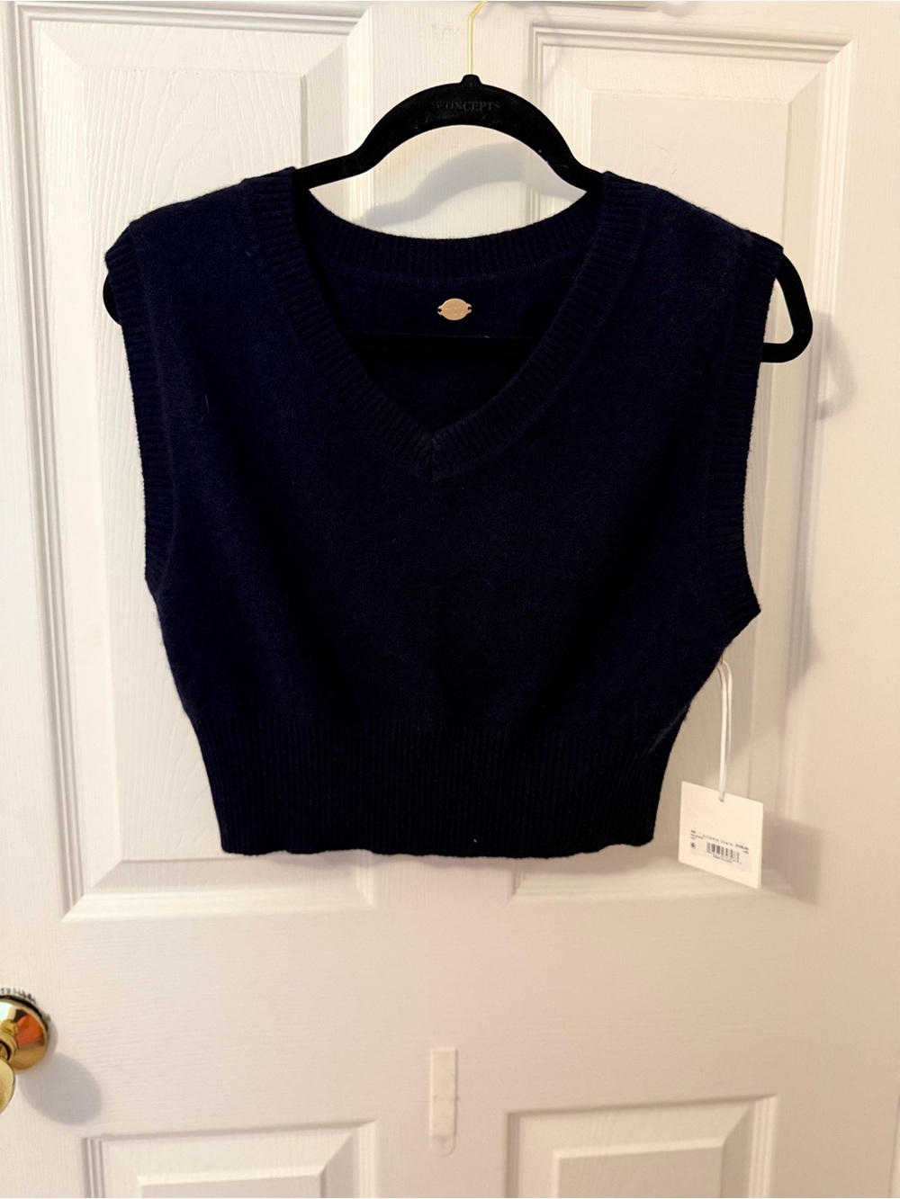 Altar'd State Navy V-Neck Sleeveless Sweater Vest, 100p Cashmere